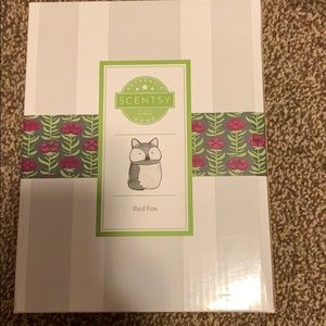 New red fox scentsy warmer